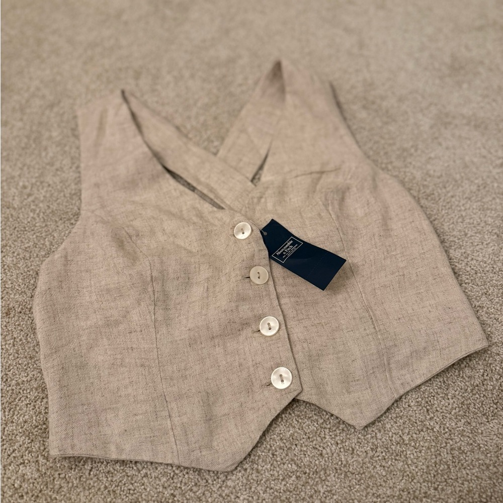 NWT Abercrombie Beige Vest Tank